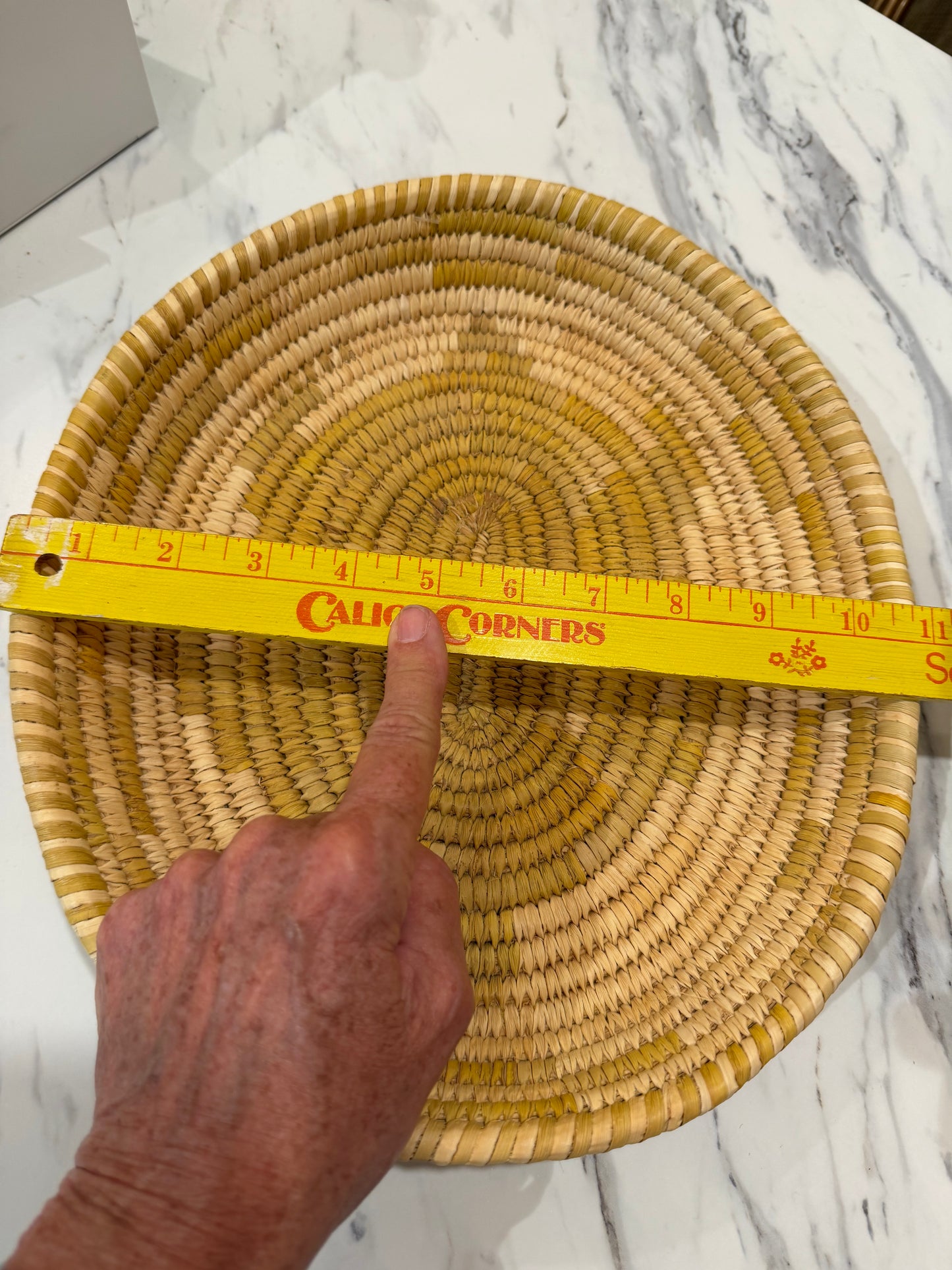 12" Oval Coil Basket / Bowl / Natural Woven Grass / Straw / Natural Goldenrod
