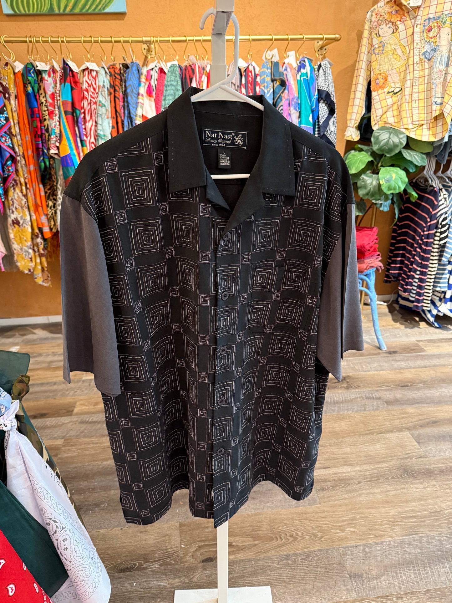VINTAGE NAT NAST GEOMETRIC BLACK SHIRT