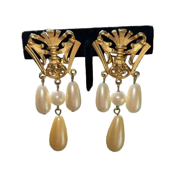 VINTAGE AVON Couture Chandelier Earrings, Clip On, Faux Teardrop Pearls, Gold