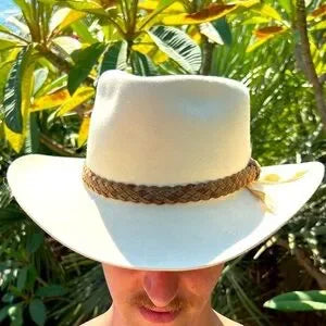 AKUBRA SNOWY RIVER Australian Cream Country Feather Hat, Pure Fur Felt