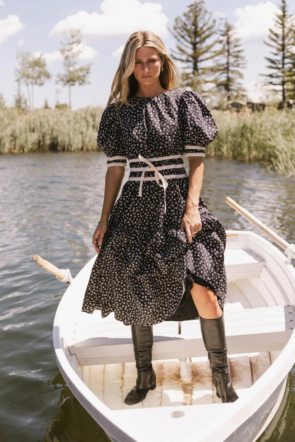 Kendra Ditsy Floral Midi Dress in Black