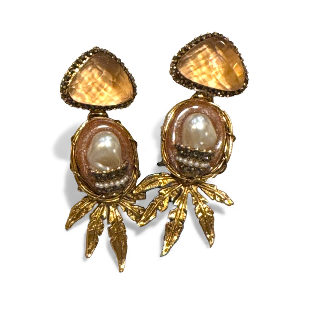 Palm Kissed Earrings in Champagne