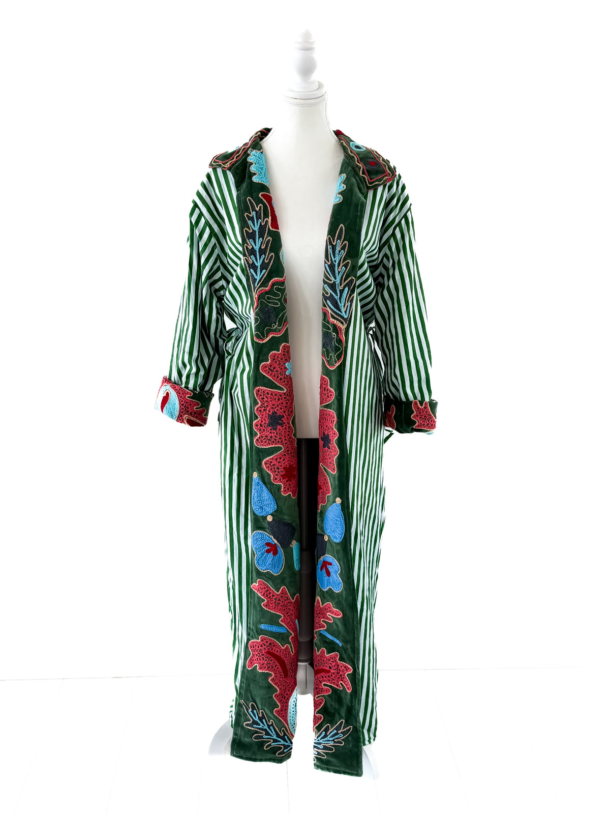 W&W Kalidescope Velvet Duster Suzhani