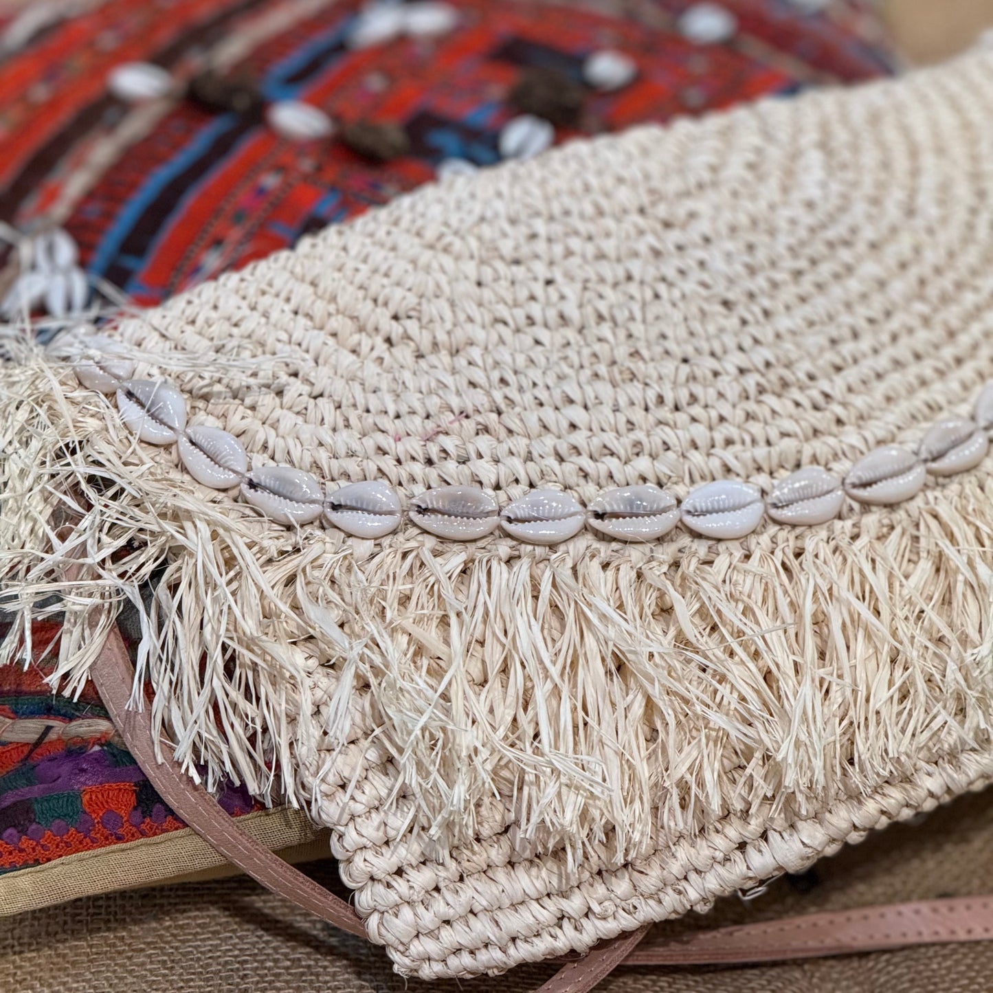 Natural Raffia Handbag w/Fringe & Shells