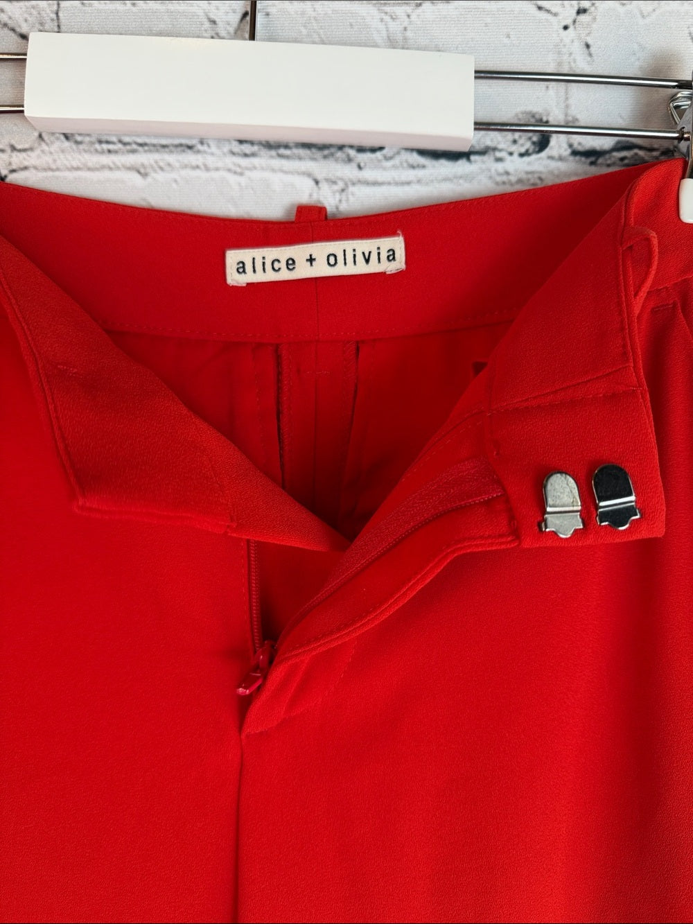 ALICE + OLIVIA Red High Waist Dress Pants Tailored Size 2