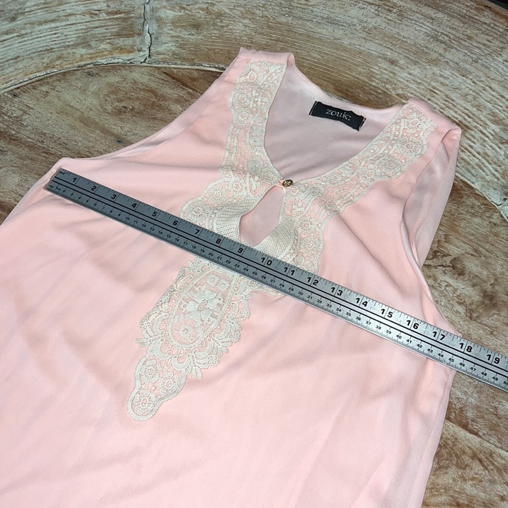 COACHELLA - ZOUK: Nightie Lingerie Soft Peach w/Crochet Neckline, Size L