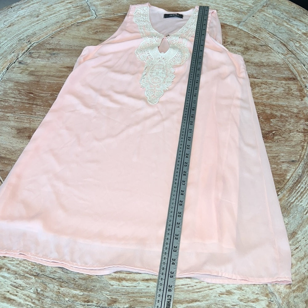 COACHELLA - ZOUK: Nightie Lingerie Soft Peach w/Crochet Neckline, Size L