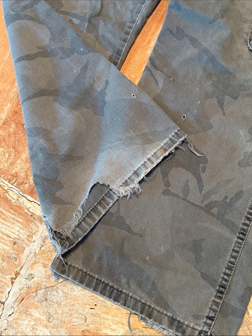 WRANGLER Camo Cargo Pants 40x32 Distressed Faded Military Utility Workwear