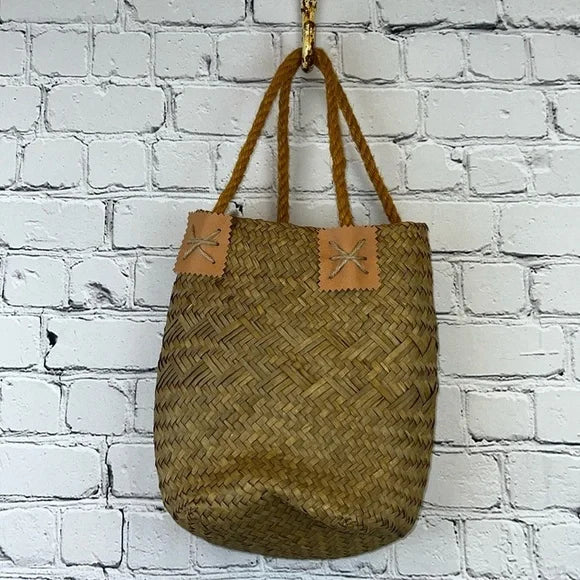 ARTISANAL Straw Wicker Grass Woven Purse Bag Tote 11” x 9”