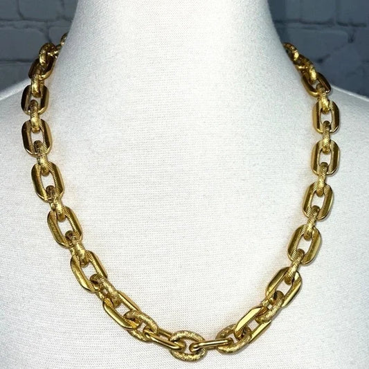 ANNE KLEIN Vintage Gold Tone Necklace, Signed, Lightweight, Toggle Closure