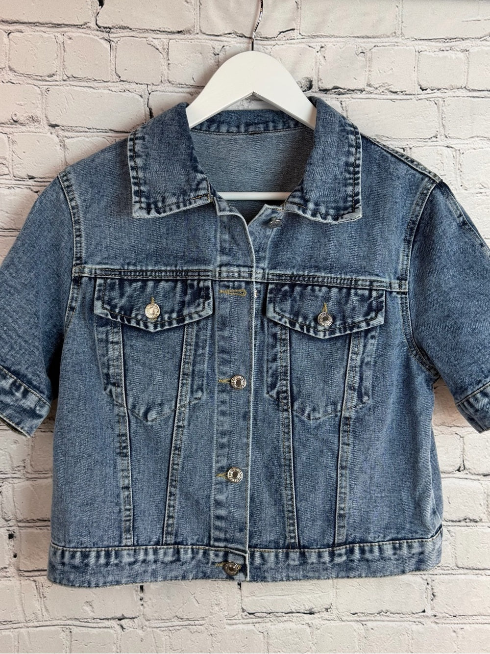 Cropped Denim Short-Sleeve Jacket | Y2K Streetwear | Button-Front Jean Jacket