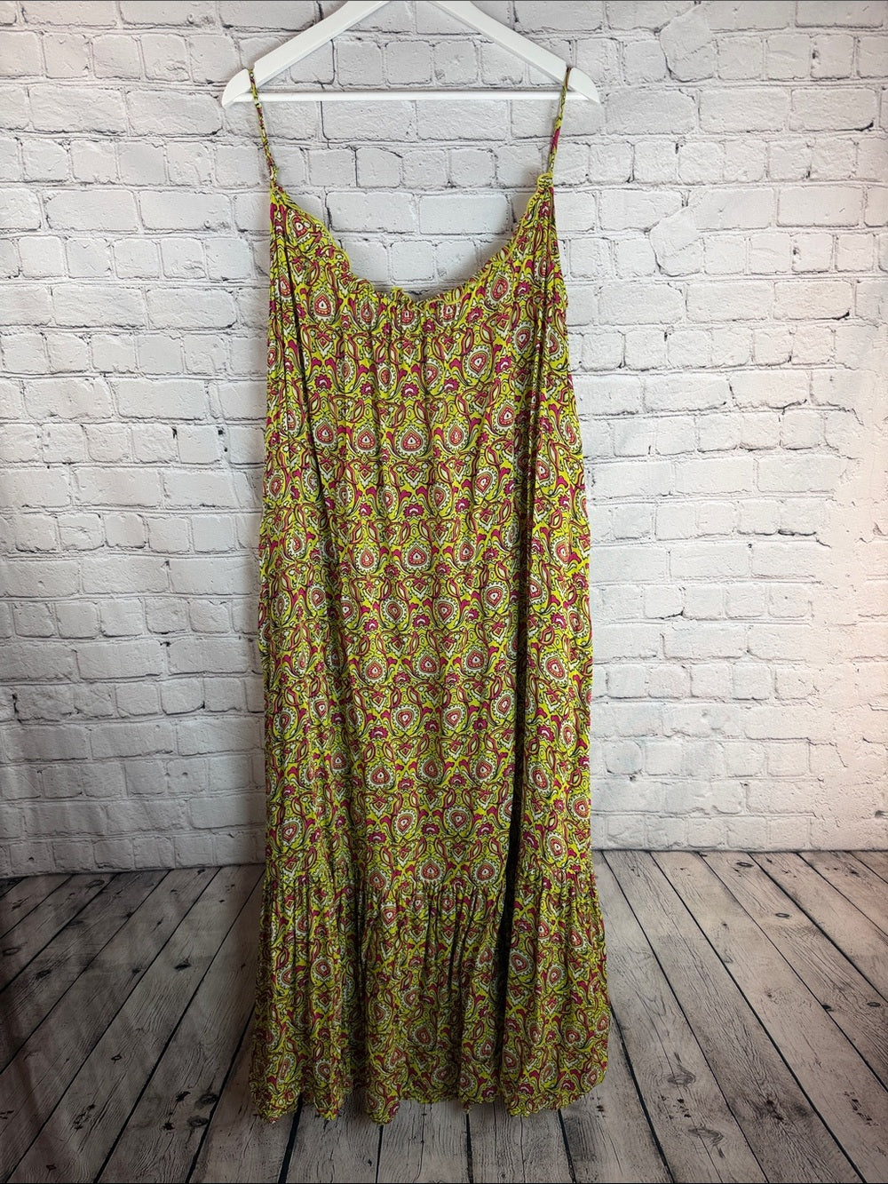 ANTHROPOLOGIE MALIKA Citron Raspberry Paisley Maxi Dress Low Back