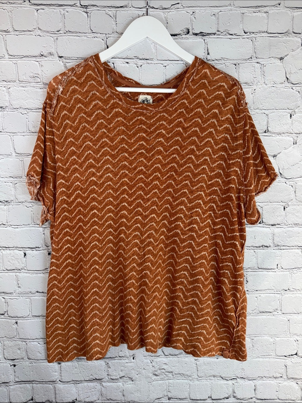 WE THE FREE Bali Backpacker Knit Tee Burnt Orange Chevron Oversized M