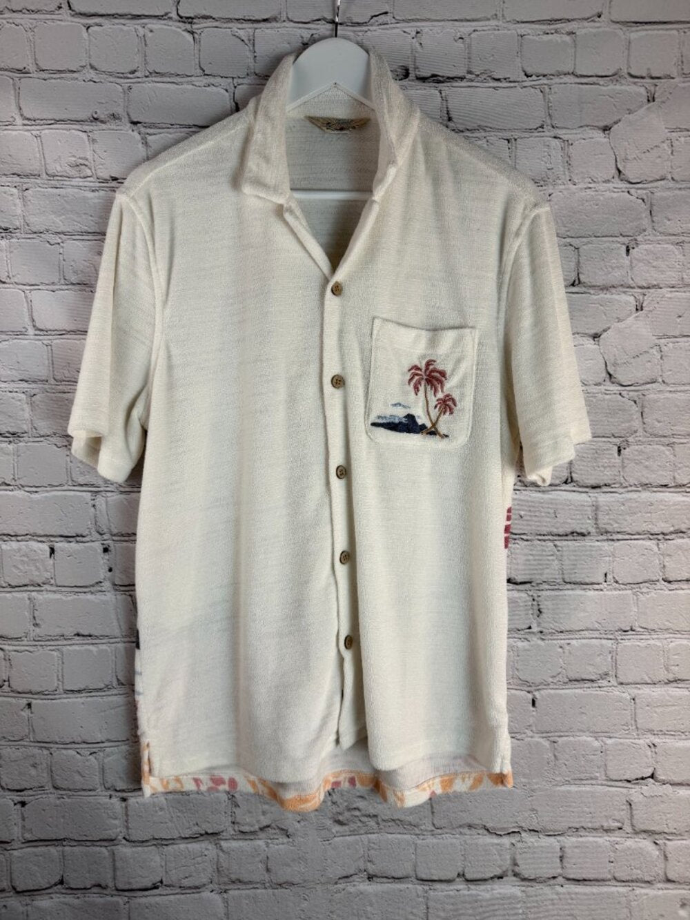 FAHERTY Scenic Volcanic Island Cabana Terry Shirt White Palm Pocket Size M