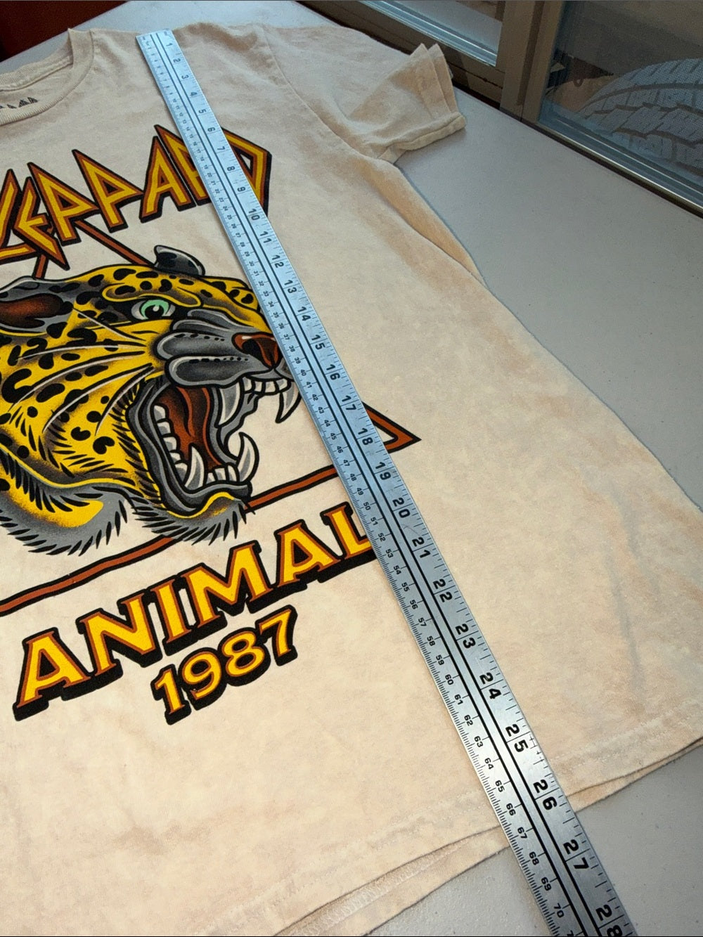 Def Leppard Beige 'Animal 1987' Short Sleeve Tee