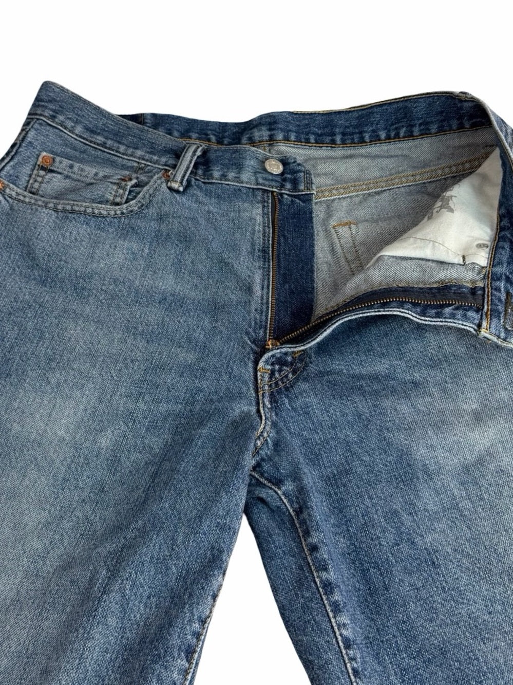 LEVI’S 550 Jorts Denim Shorts Light Wash Blue 34