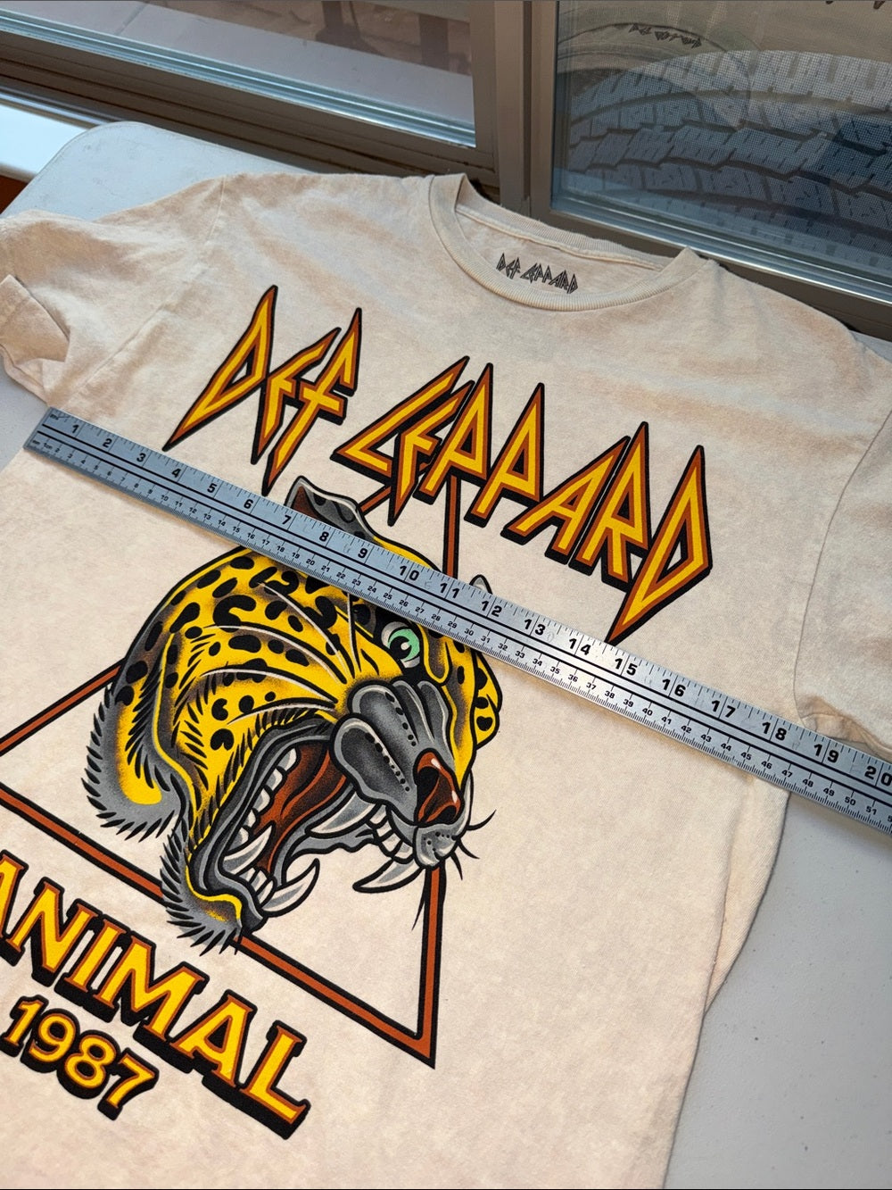 Def Leppard Beige 'Animal 1987' Short Sleeve Tee