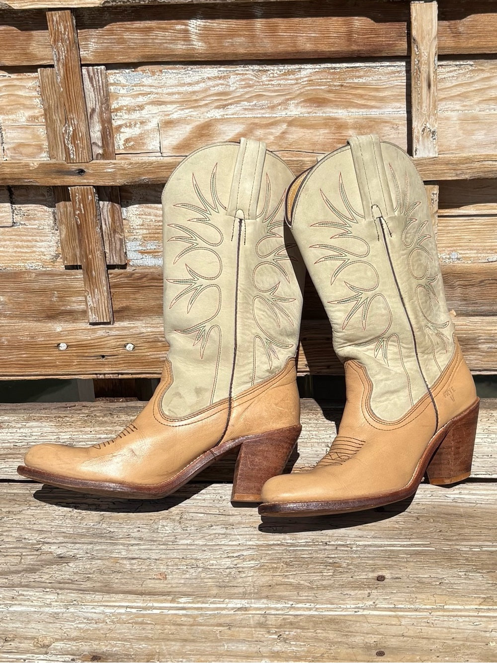 FRYE Vintage Two-Tone Leather Western Boots Tan Cream Cowboy Boots Size 9AA