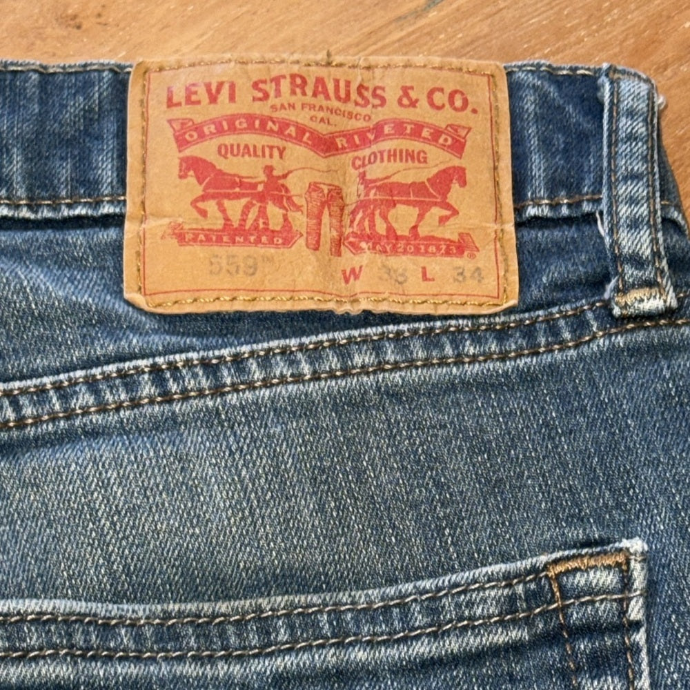 LEVI’S 559 Denim Blue Jeans, Size 33 x 34