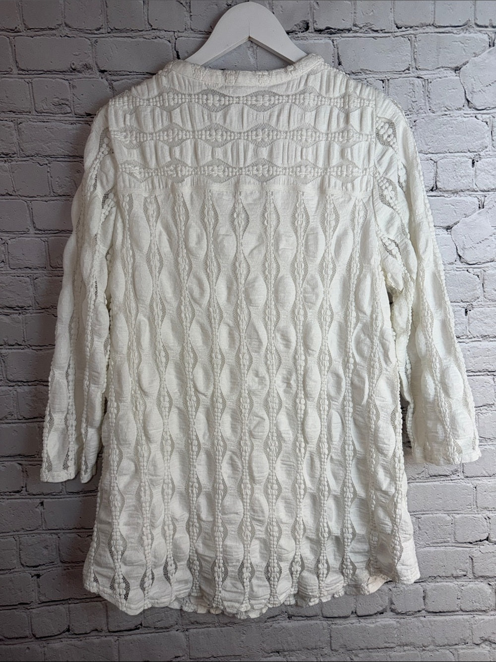 SOFT SURROUNDINGS White Textured Knit V-Neck Top L Lined Long Sleeve