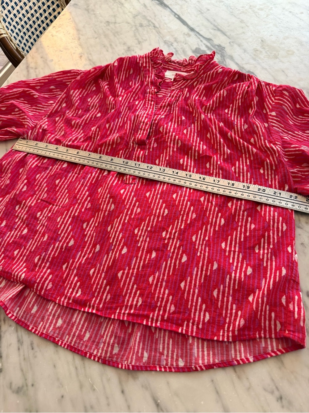 XIRENA Pink Red Aztec V Neck Cotton Blouse Balloon Sleeve M