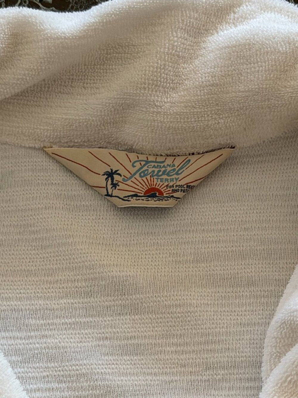 FAHERTY Scenic Volcanic Island Cabana Terry Shirt White Palm Pocket Size M