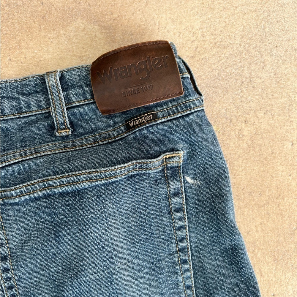 WRANGLER Paint Splatter Distressed Denim Jeans Relaxed Straight 40x30 KJ33