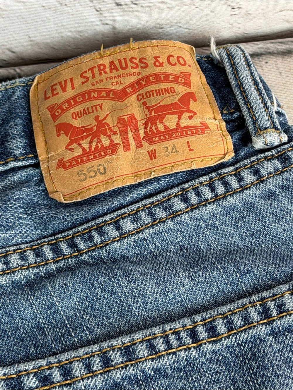 LEVI’S 550 Jorts Denim Shorts Light Wash Blue 34