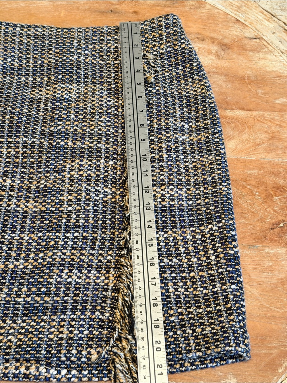 Tweed Fringe Mini Skirt Straight Silhouette FRENCH Inspired Fall 10P