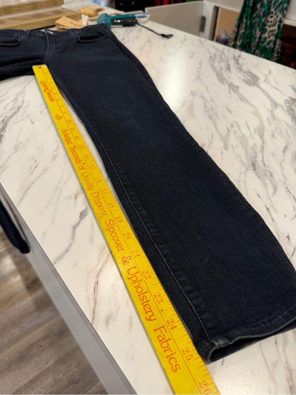 L'AGENCE Margot Black Cropped Skinny Jean 27