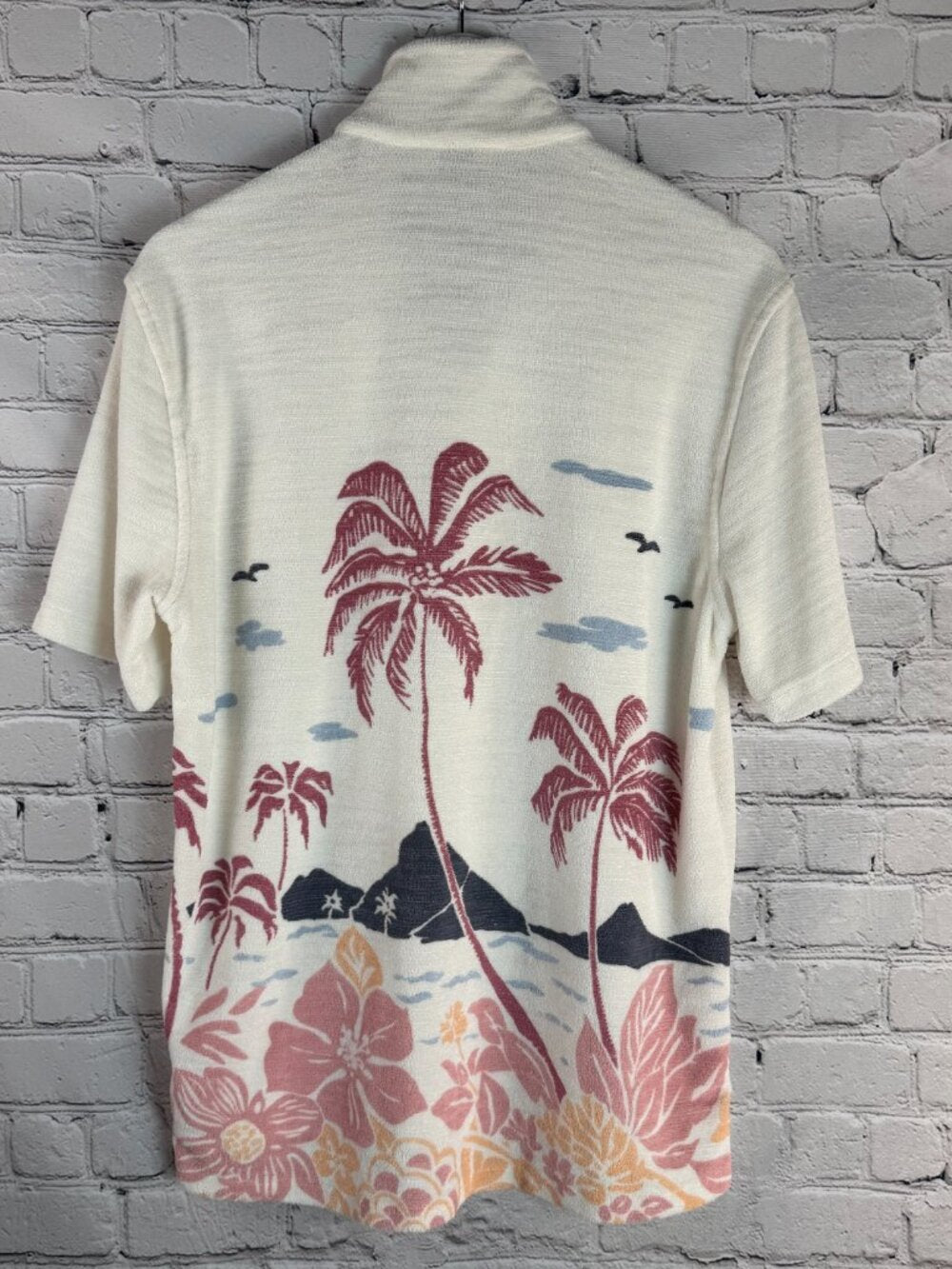FAHERTY Scenic Volcanic Island Cabana Terry Shirt White Palm Pocket Size M